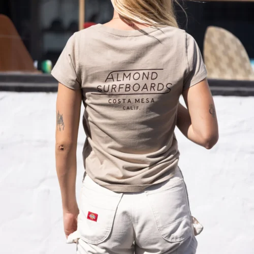 Women's Costa Mesa Tee | Oatmeal 7 Women's Costa Mesa Tee | Oatmeal -Surf Drift Shop 2E1A3671